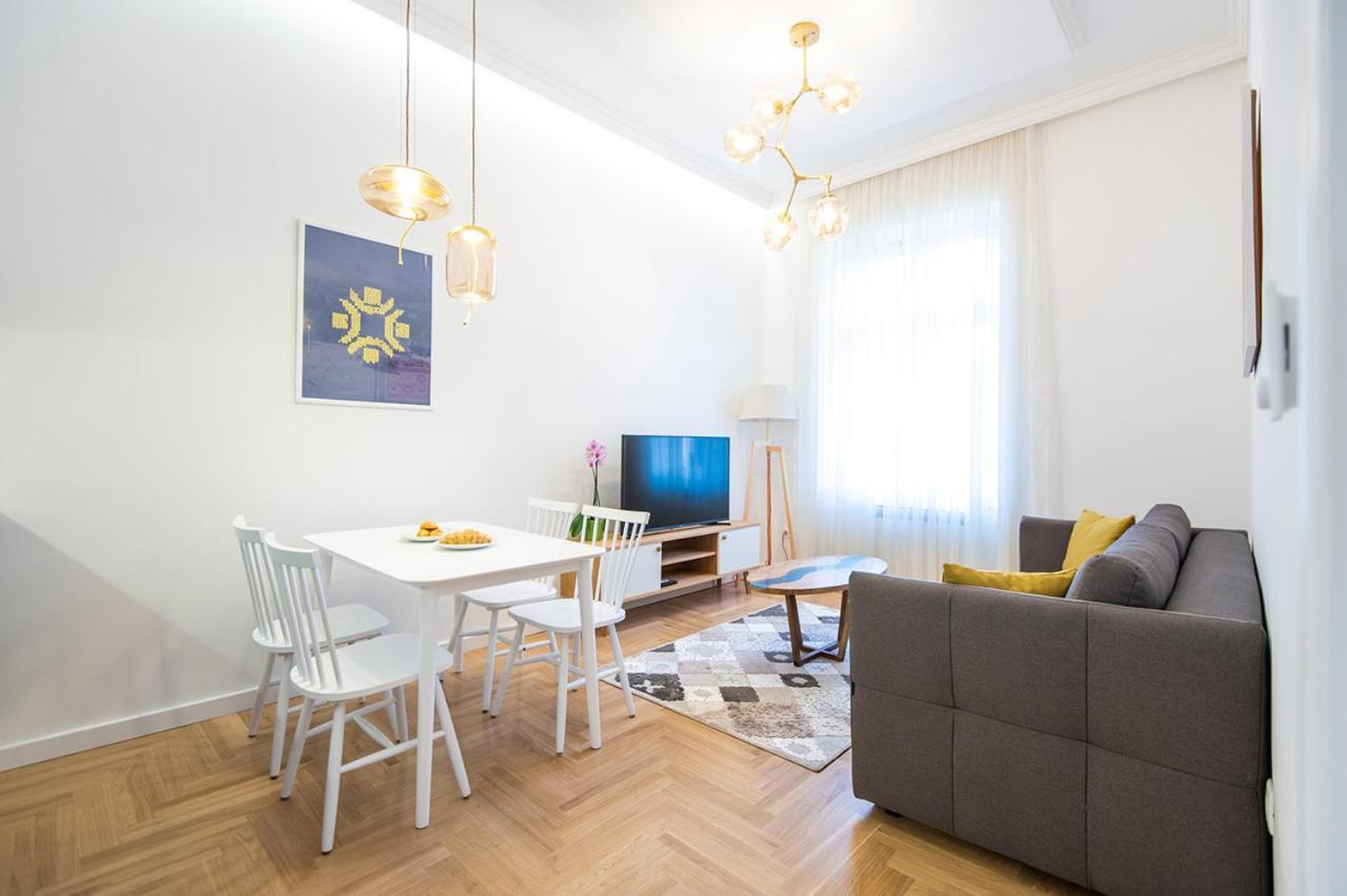 Luxury Suite In City Centre Сараево Экстерьер фото